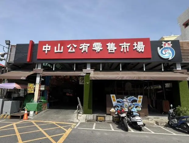 臺南母親節市場攻略!5大菜市場接力送好康,康乃馨、促銷券限時領取