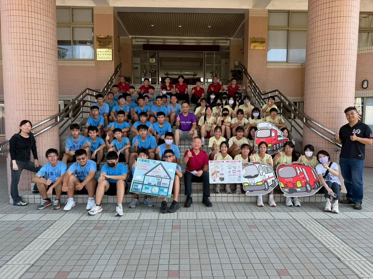 馬公國中消防教室初體驗!學生實戰射水、煙霧逃生,防災技能UP