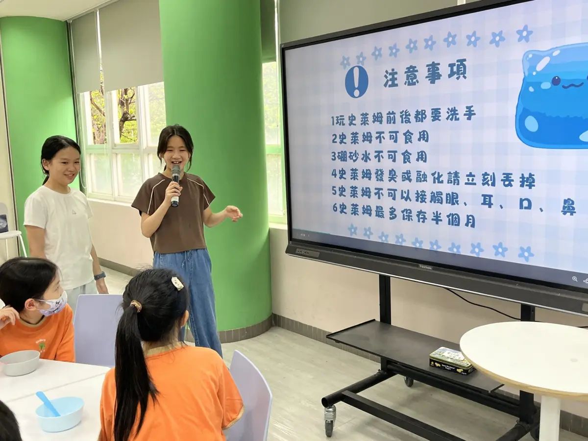 北市新生國小翻轉上下課!小一生成「國際講師」教義大利手語