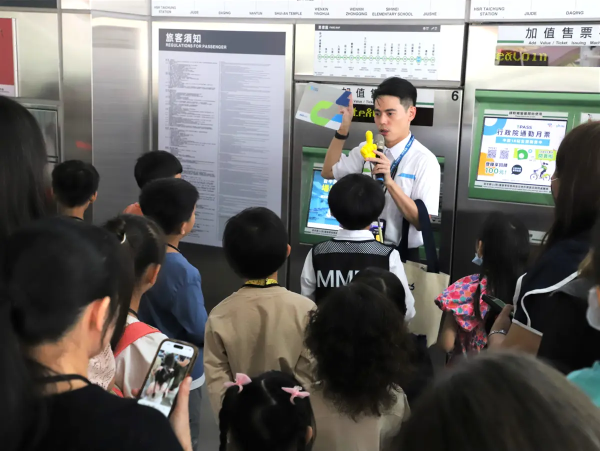 揭秘台中捷運大腦!兒童節限定行程開箱北屯機廠,百位親子大呼過癮