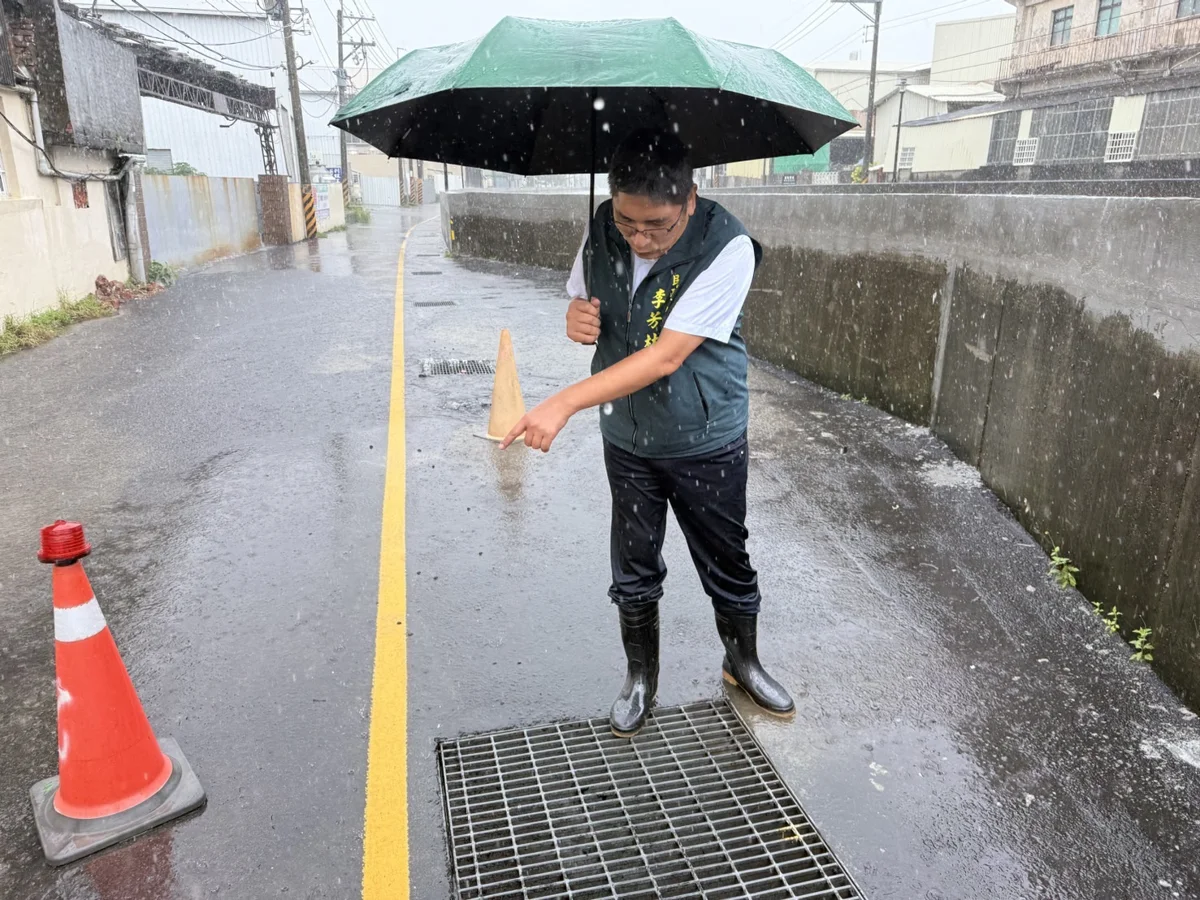 台南強降雨狂炸！18條土石流紅色警戒發布 市府連夜急撤567人