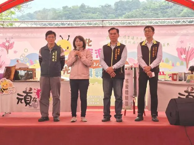 南化花旗木大爆發！粉紅花海配黑糖蜜，黃偉哲邀你體驗「最甜」春日浪漫