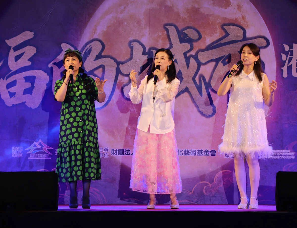 【2026最新】港藝中秋民歌之夜！殷正洋、葉佳修8大歌手輪番獻唱 吸引4千人朝聖