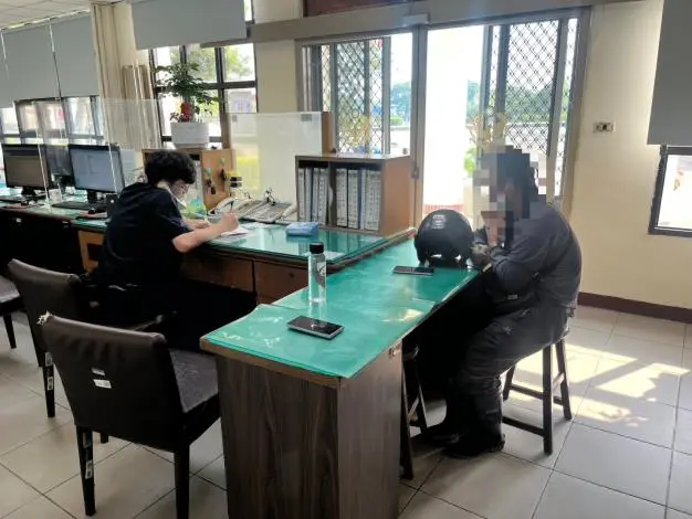 假借貸真詐財!金門警與時間賽跑 成功凍結1萬元點數保住血汗錢