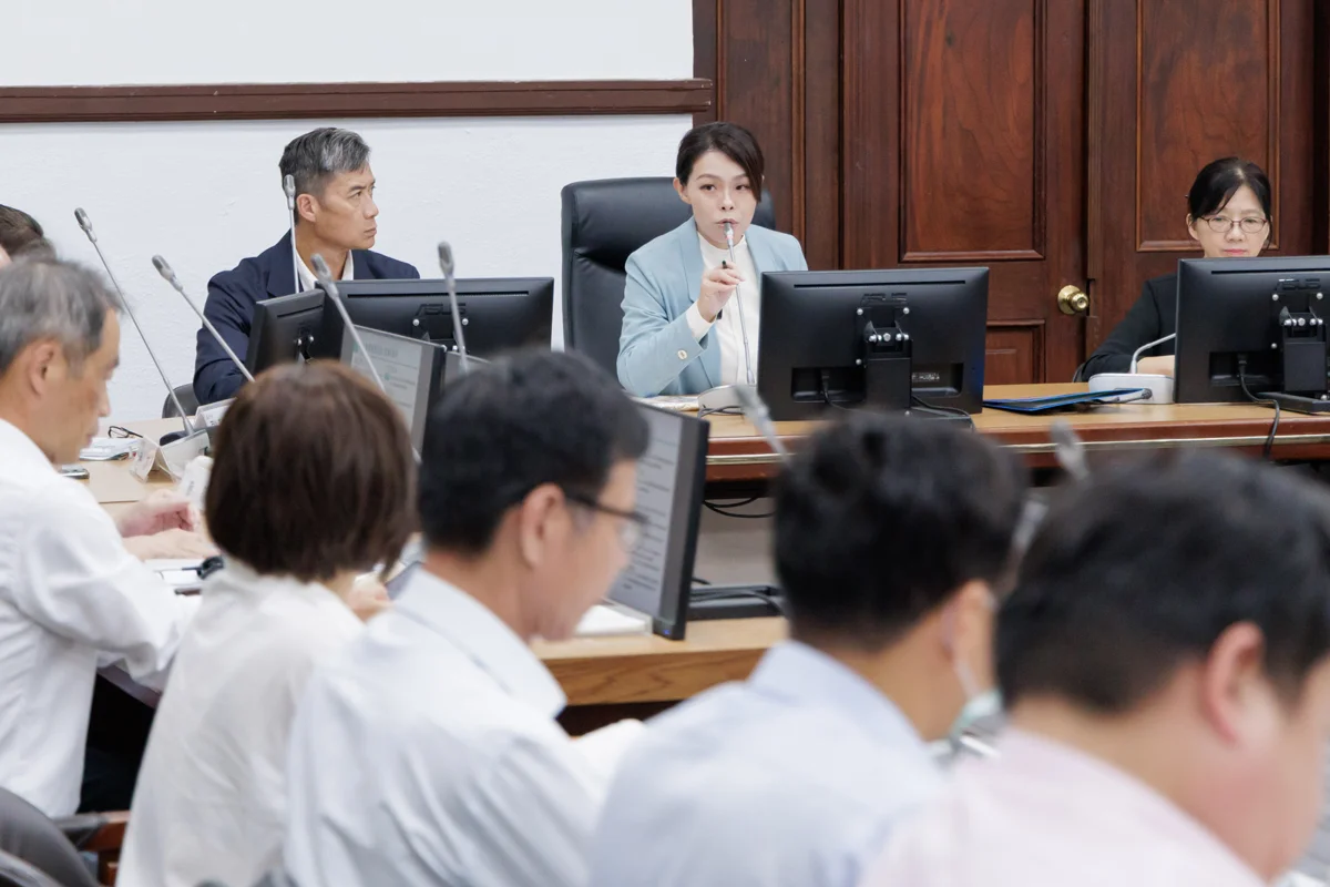 竹市府跨局處啟動防汛與暑假整備 高虹安推教育新政與豐富夏日活動