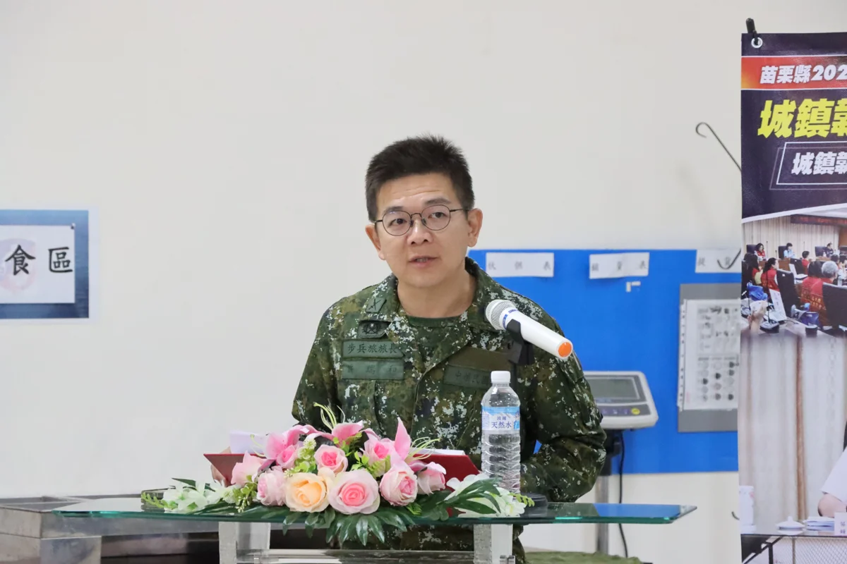 苗栗副縣長邱俐俐赴斗煥坪營區勞軍!致贈加菜金勉勵新兵退伍留鄉發展