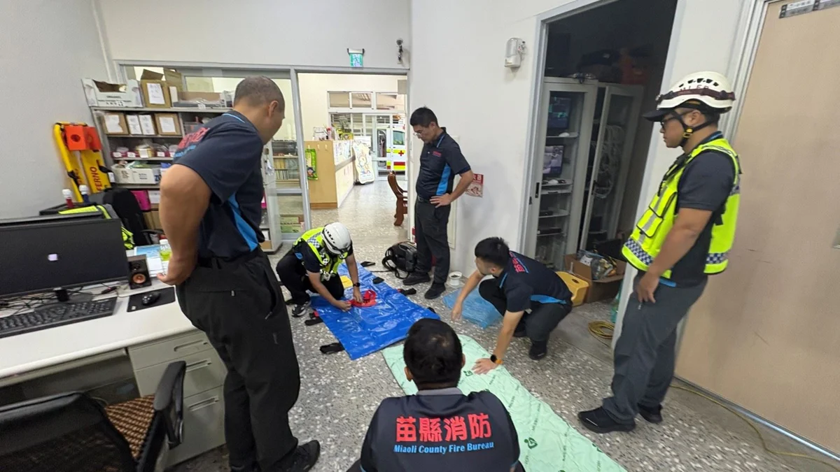 傾聽民意化作行動!三義消防隊實兵演練 強化救護傷患搬運技能