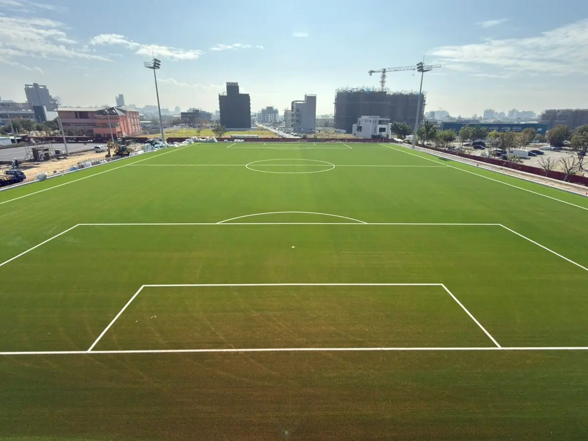 全台首座!台中足球園區FIFA認證草皮亮相,7月啟用接軌國際賽事