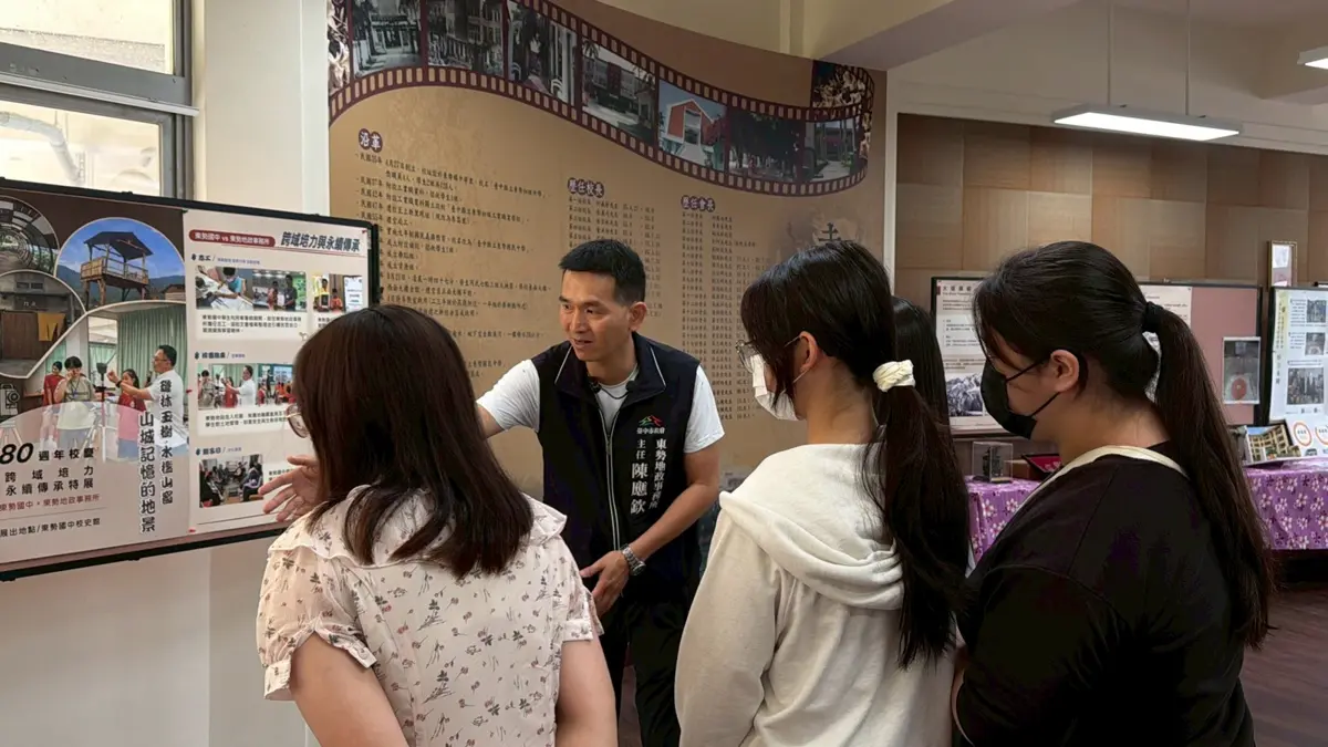 百年儀器現身東勢！國中校慶驚見1802年古董 地政所攜手學子玩穿越