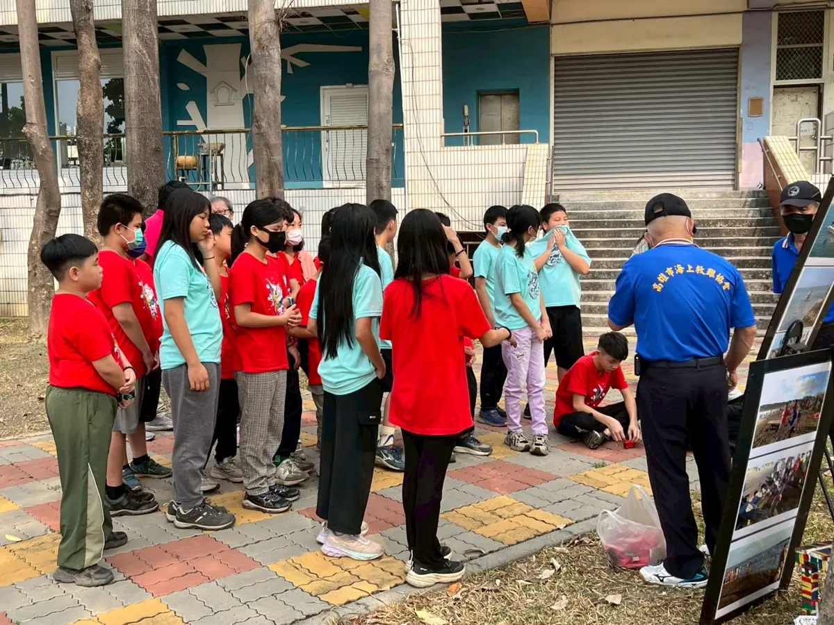 小小打火英雄出動！鳳鳴國小消防體驗闖4關，防火知識從小扎根