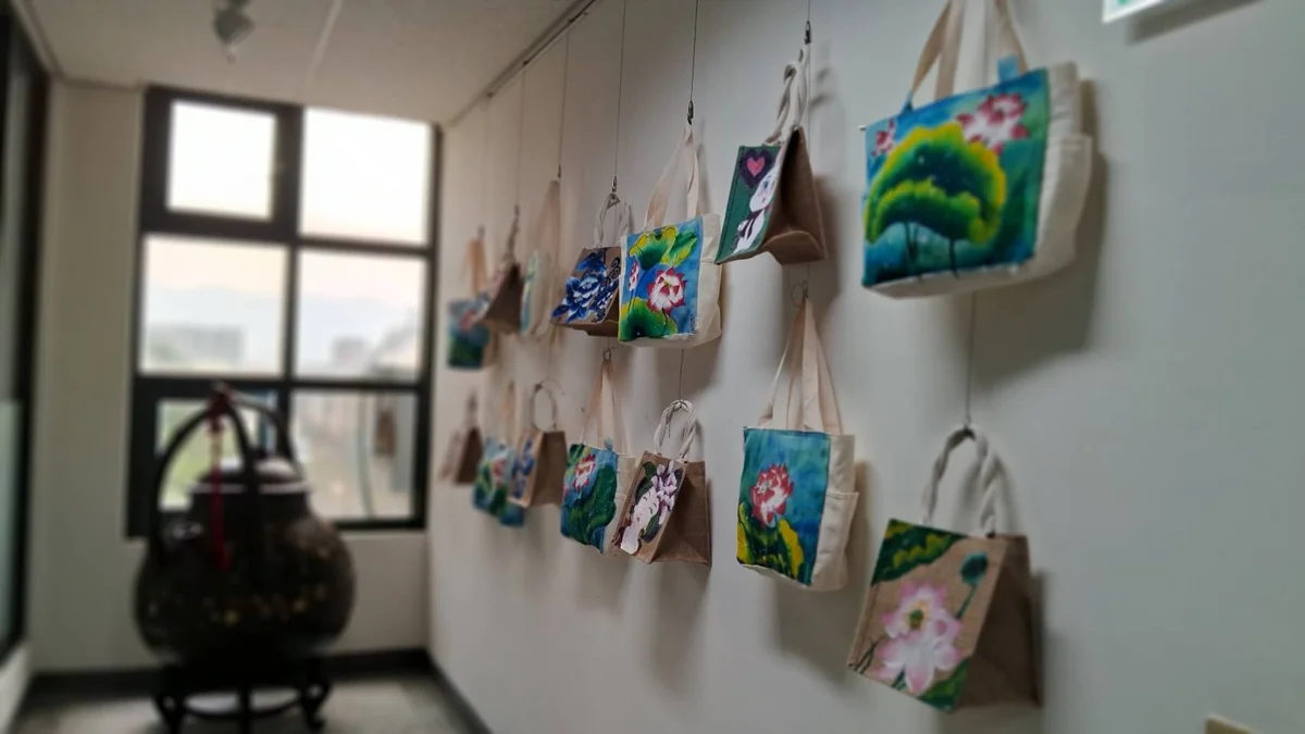 鶯歌免費看展!婦女大學「不可思藝」成果展登場,絕美手作札染必看