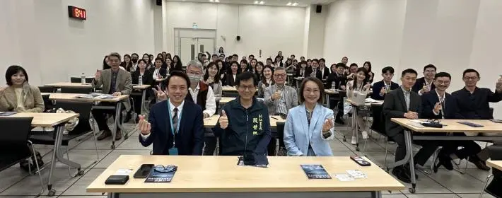 台灣科技外交新王牌!50名準外交官直擊台南沙崙心臟,黃偉哲:這就是AI之島的起點