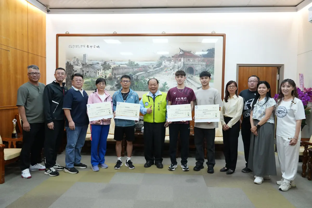 澎湖羽球全國運鍍金!陳光復豪發55萬獎金 王柏崴負傷奪冠寫傳奇