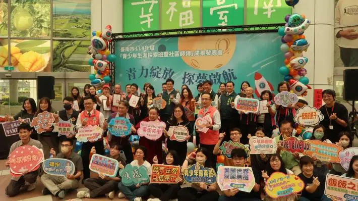 台南「社區師傅」助迷途少年!成果展秀咖啡、彩妝技能驚艷全場