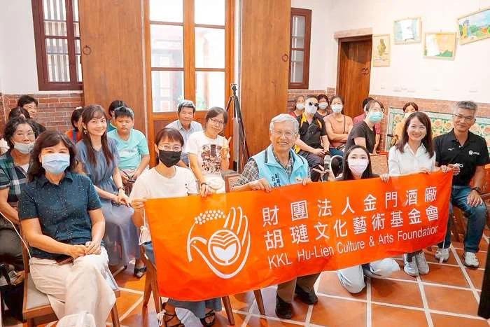 【親子教養必看】每天5分鐘全腦開發!專家揭密「對話式共讀」養成聰明腦