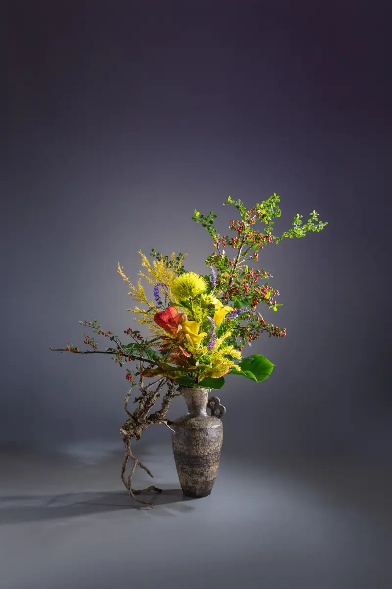 信義區賞花去!2026中華插花藝術展盛大登場,造型花藝顛覆想像