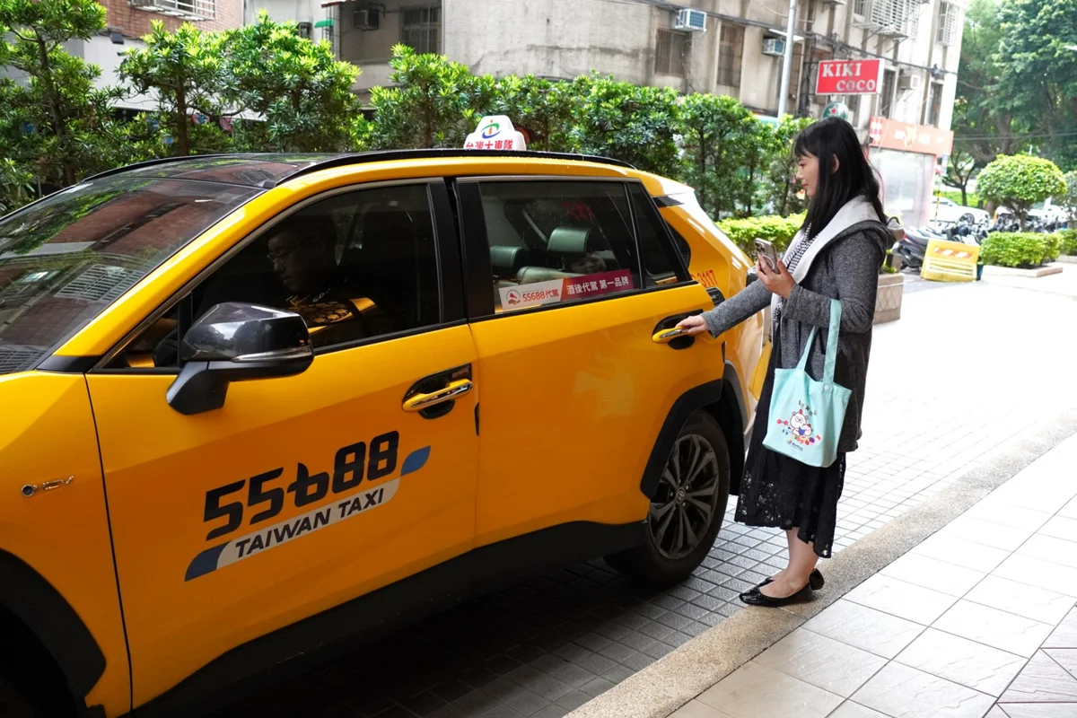 新北市民必看!好孕專車加碼至36趟、敬老愛心卡擴大醫院與運動中心通路