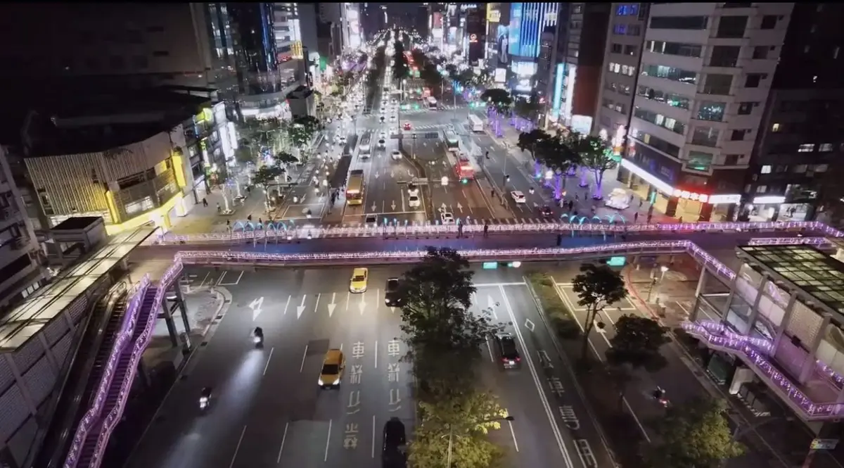 2026台北燈節逛西門怕塞爆?北市警出動「科技鷹眼」無人機監控,3大交管措施一次看!