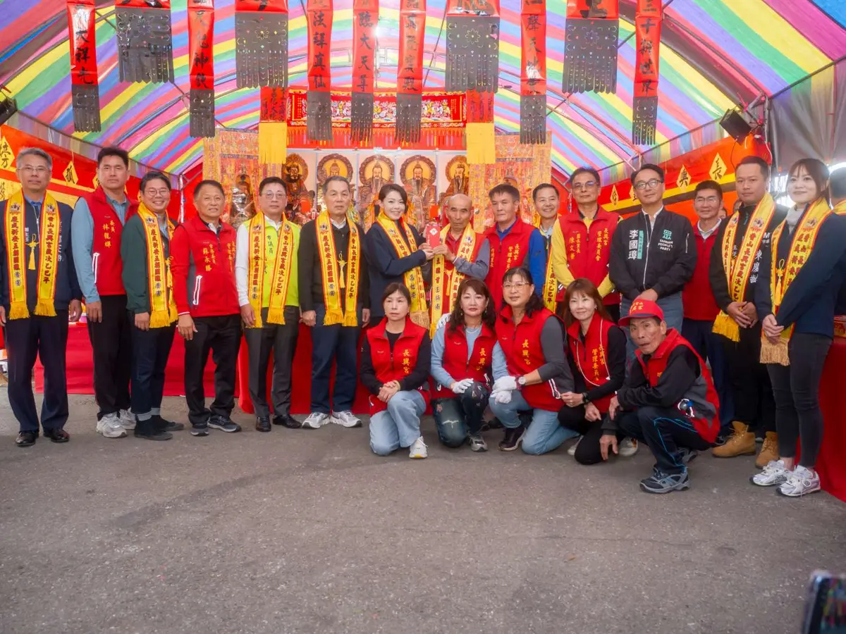 香山13廟聯合圓醮祈福!高虹安親臨參拜,再宣布竹市下週發5000元消費金