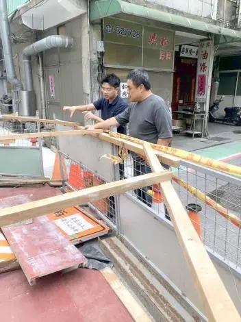 鳳凰颱風逼近!金城鎮長李誠智坐鎮指揮,全面盤點易淹水區防患未然