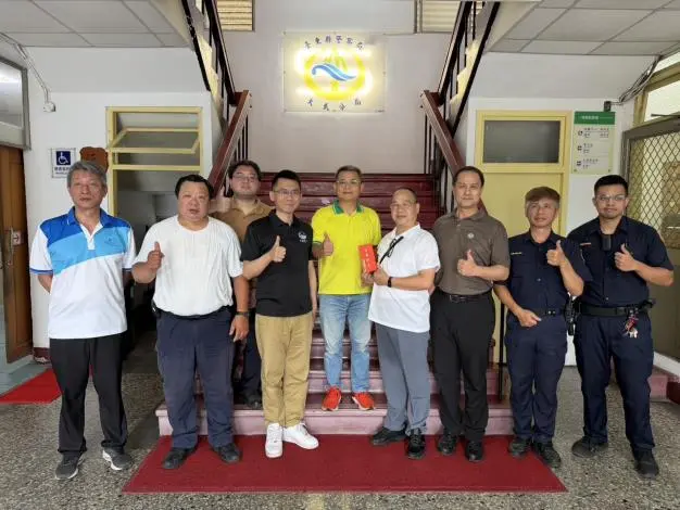 端午連假湧車潮！大武警啟動台9線交管 副局長陳楨筌頒加菜金打氣