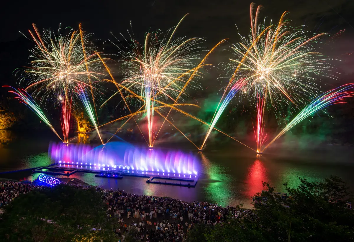 碧潭水舞進入尾聲!把握最後機會欣賞絢麗夜景
