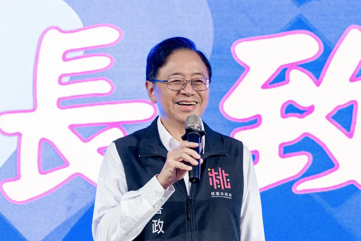 張善政親頒450張證書!攜手家長會長打造桃園優質教育環境