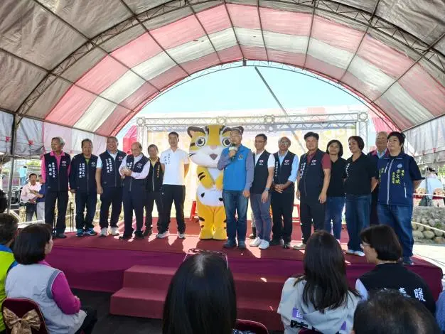 苗栗銅鑼杭菊季浪漫登場!不只賞花海,「客家杭菊宴」必吃、三大亮點全攻略