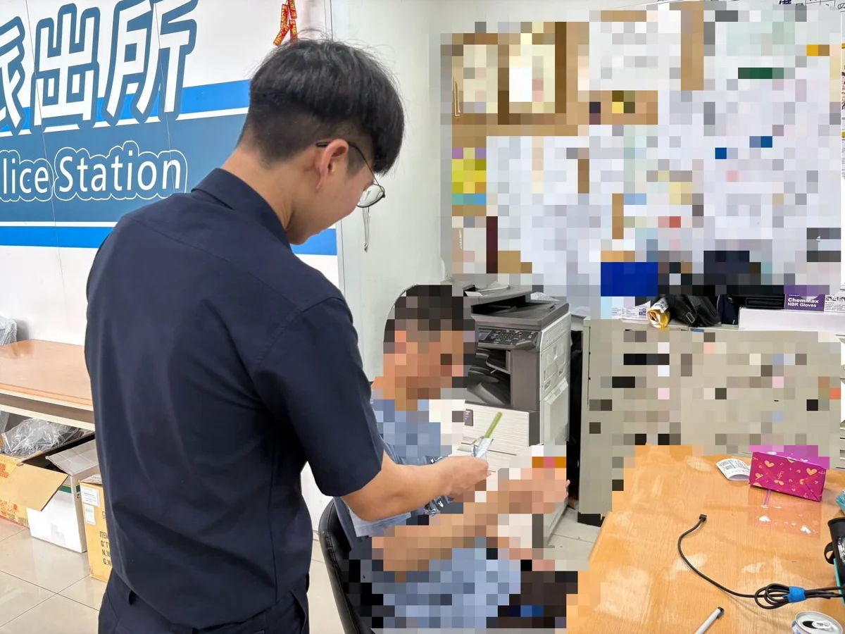迷路少年街頭徘徊無助 熱心民眾報警助母子團聚!