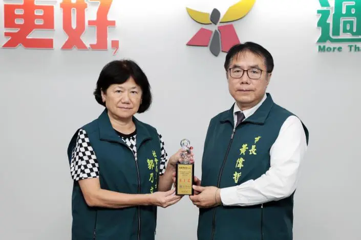 台南國民年金繳費率成長全國第一!黃偉哲:強化社會保障,照顧市民老年生活