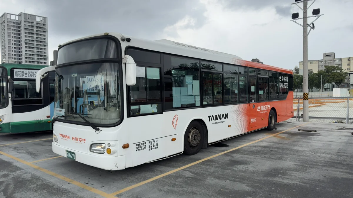 台中台灣好行11路變身!3大主題車廂打造城市移動新體驗