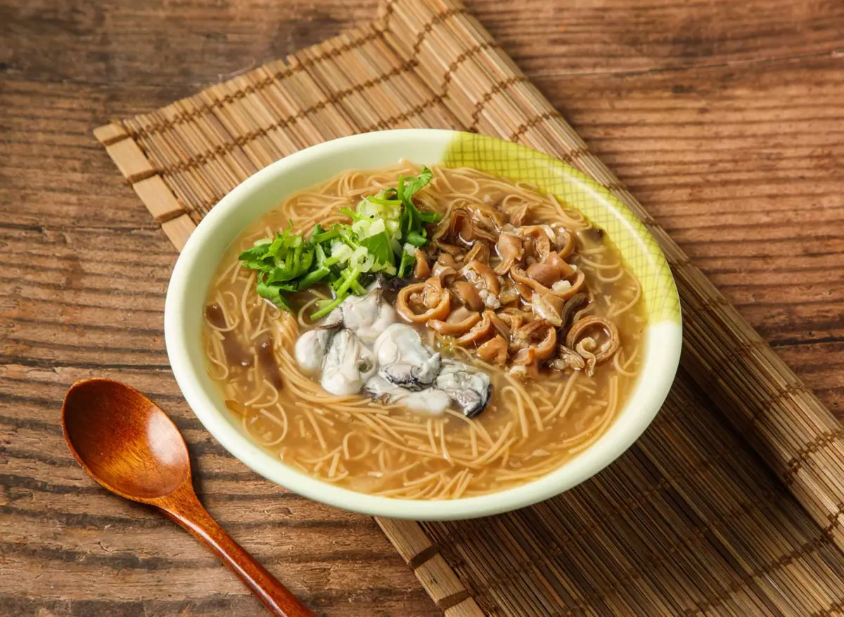 潘の店大腸蚵仔麵線 兒時父親的味道:那種單純、簡單又美味的麵線