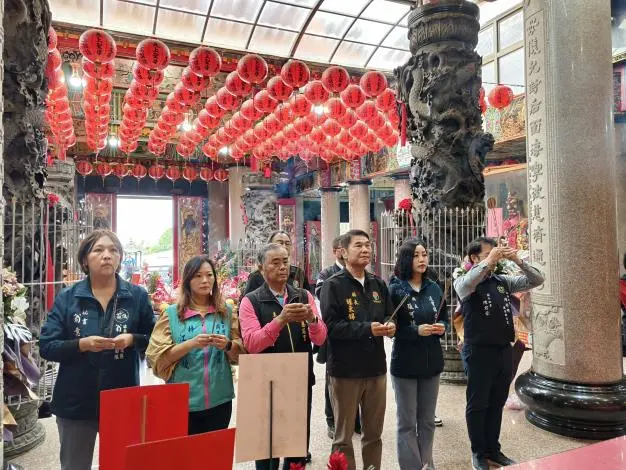 通霄慈后宮14週年慶!縣長鍾東錦祈福 白沙屯媽祖曾親臨「踩地基」秘辛大公開
