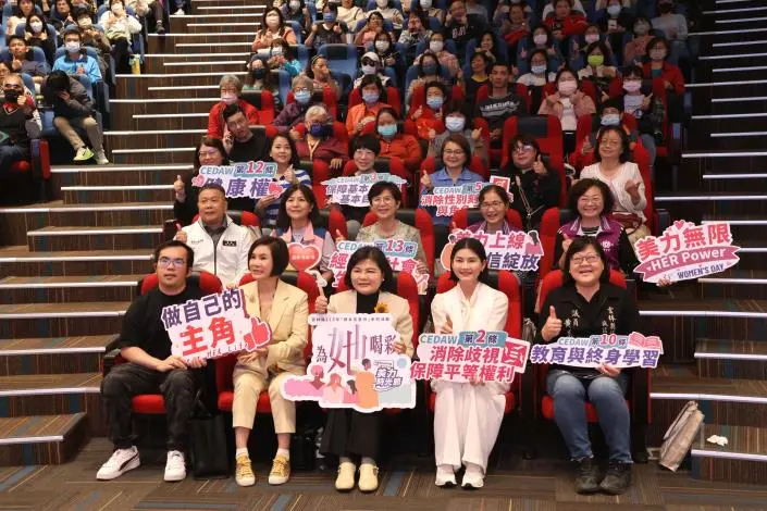 Trust me, you can make it! 媚登峯董座雲林開講,與副縣長陳璧君對談揭女力秘辛