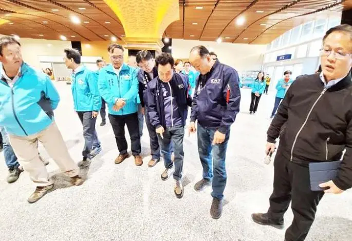 金門新國門慘不忍睹?議會怒轟水頭港工程「像工廠」,質疑浪費公帑
