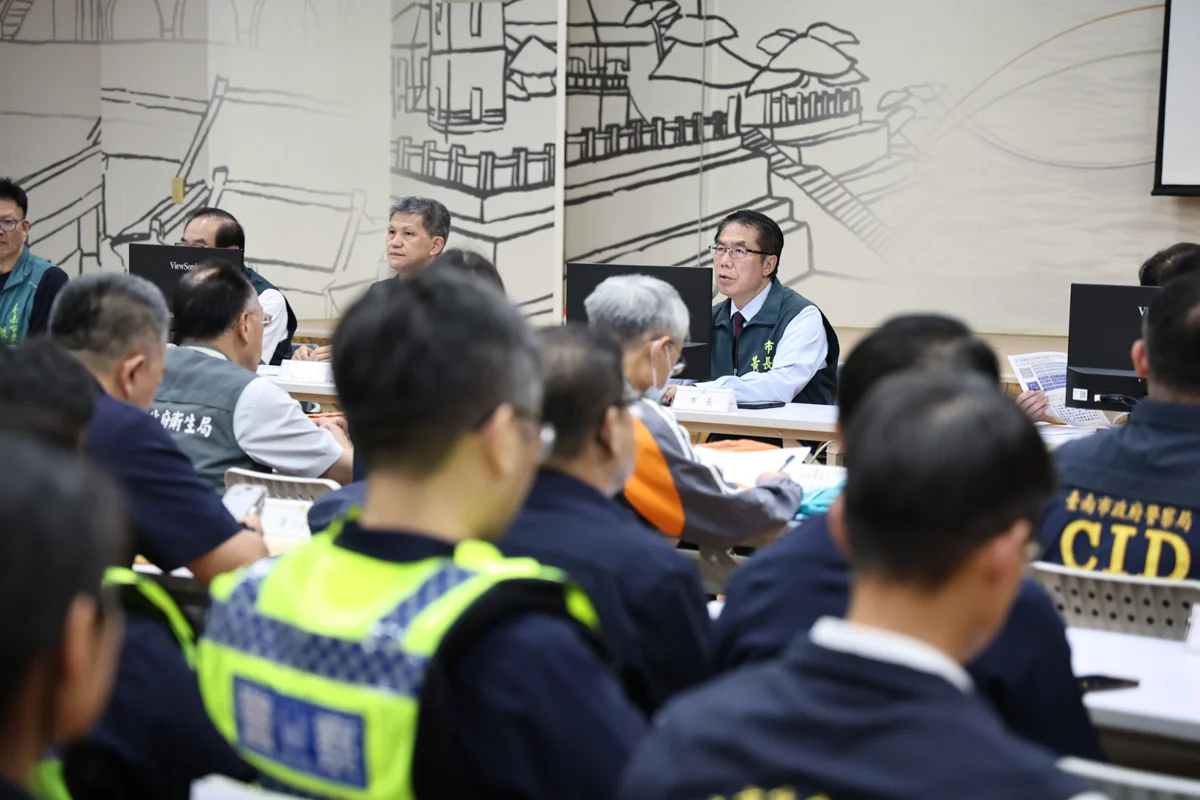 暑假首日重拳出擊!台南啟動「青春專案」 黃偉哲率隊夜間聯合稽查
