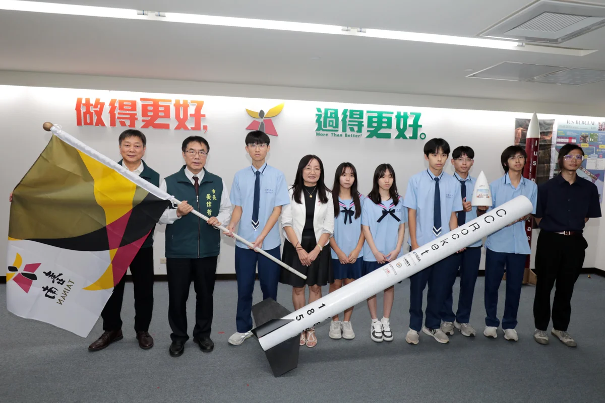 台南火箭升空!家齊高中、成大晉級全國決賽 黃偉哲加碼3萬力挺