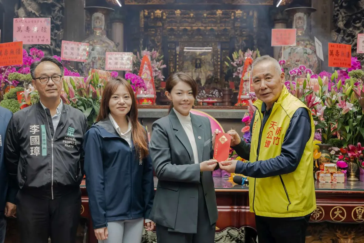 初九「天公生」!新竹市長高虹安赴天公壇參拜 祈求龍年市政順利、市民安康
