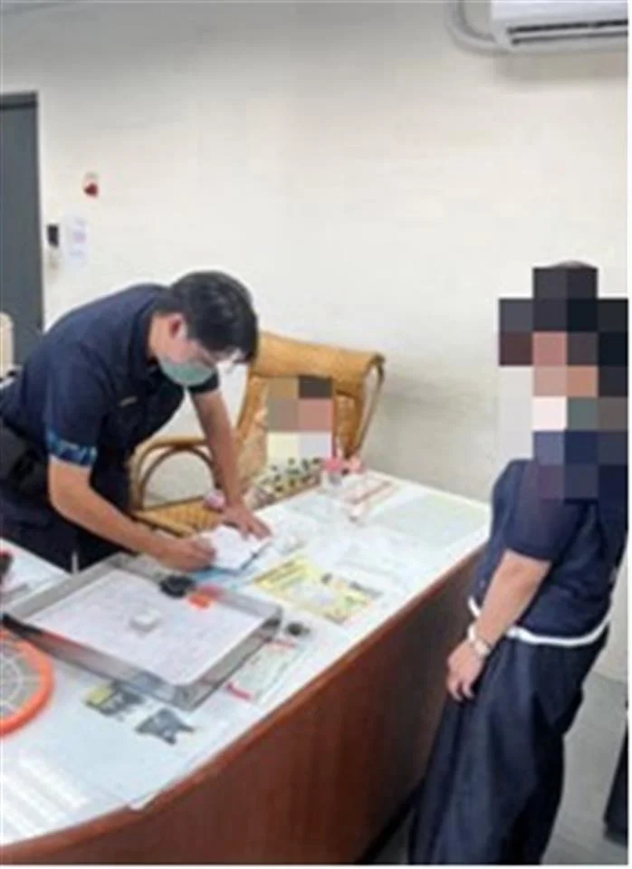 趁家人倒垃圾溜出門!彰化3歲女童迷途街頭 暖警挨家挨戶尋親助團圓