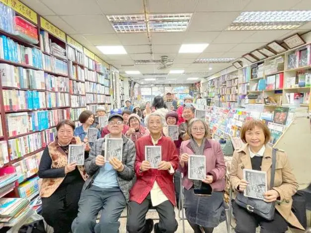 夢回太武山!林家成新書發表會,用散文重現金門50年前軍旅記憶