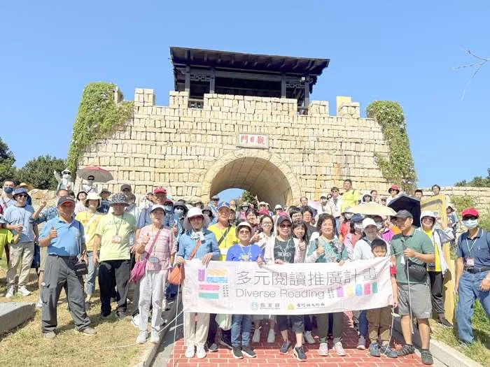 金門話導覽超熱門!128人走讀巡檢司城,揭開600年海防歷史面紗