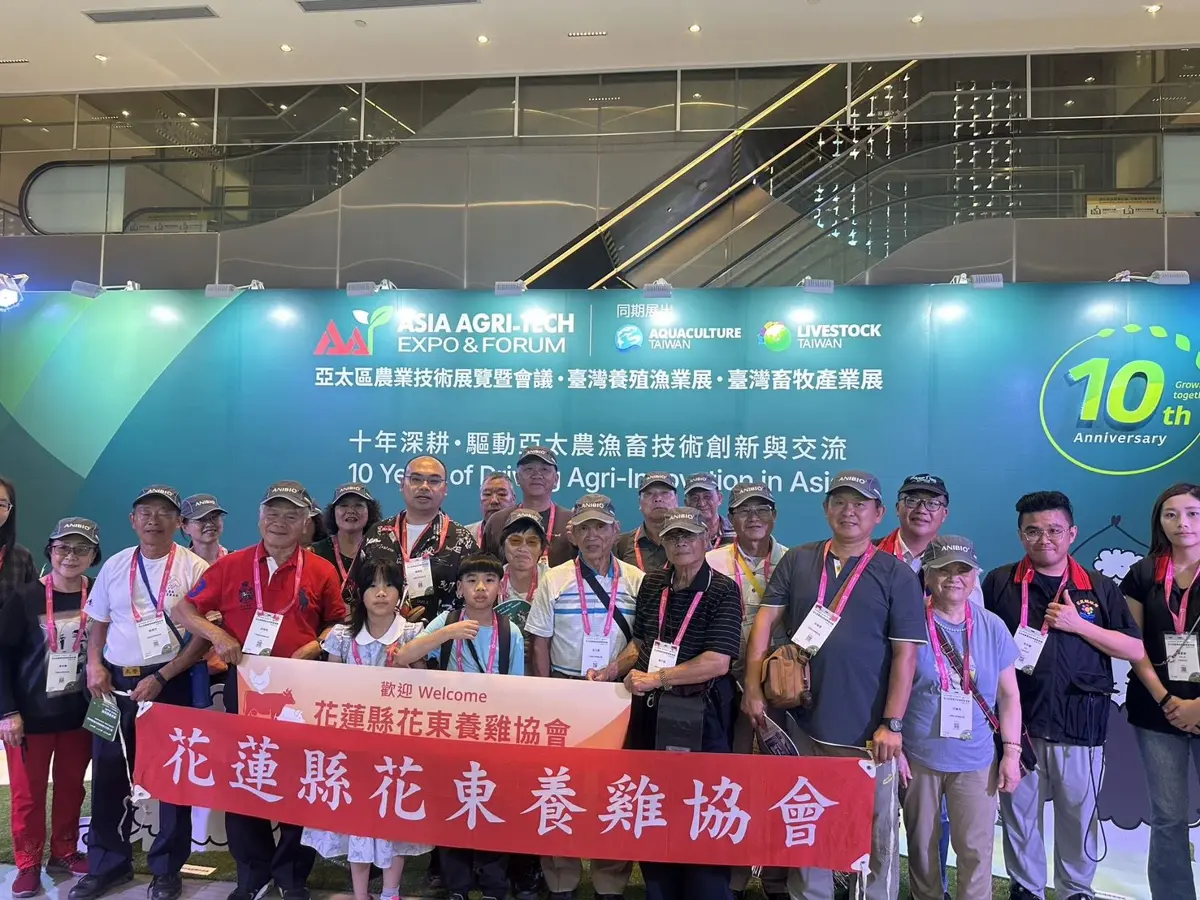 花蓮養雞產業拚轉型!縣府團隊赴畜牧展取經 鎖定智慧設備與友善飼養