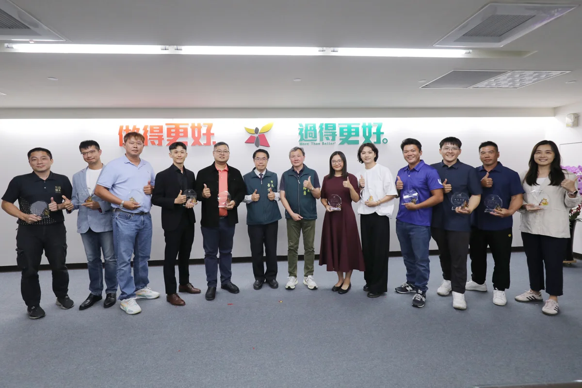台南農業升級大軍就位!11位得主榮獲「百大青農」 市長黃偉哲親自表揚