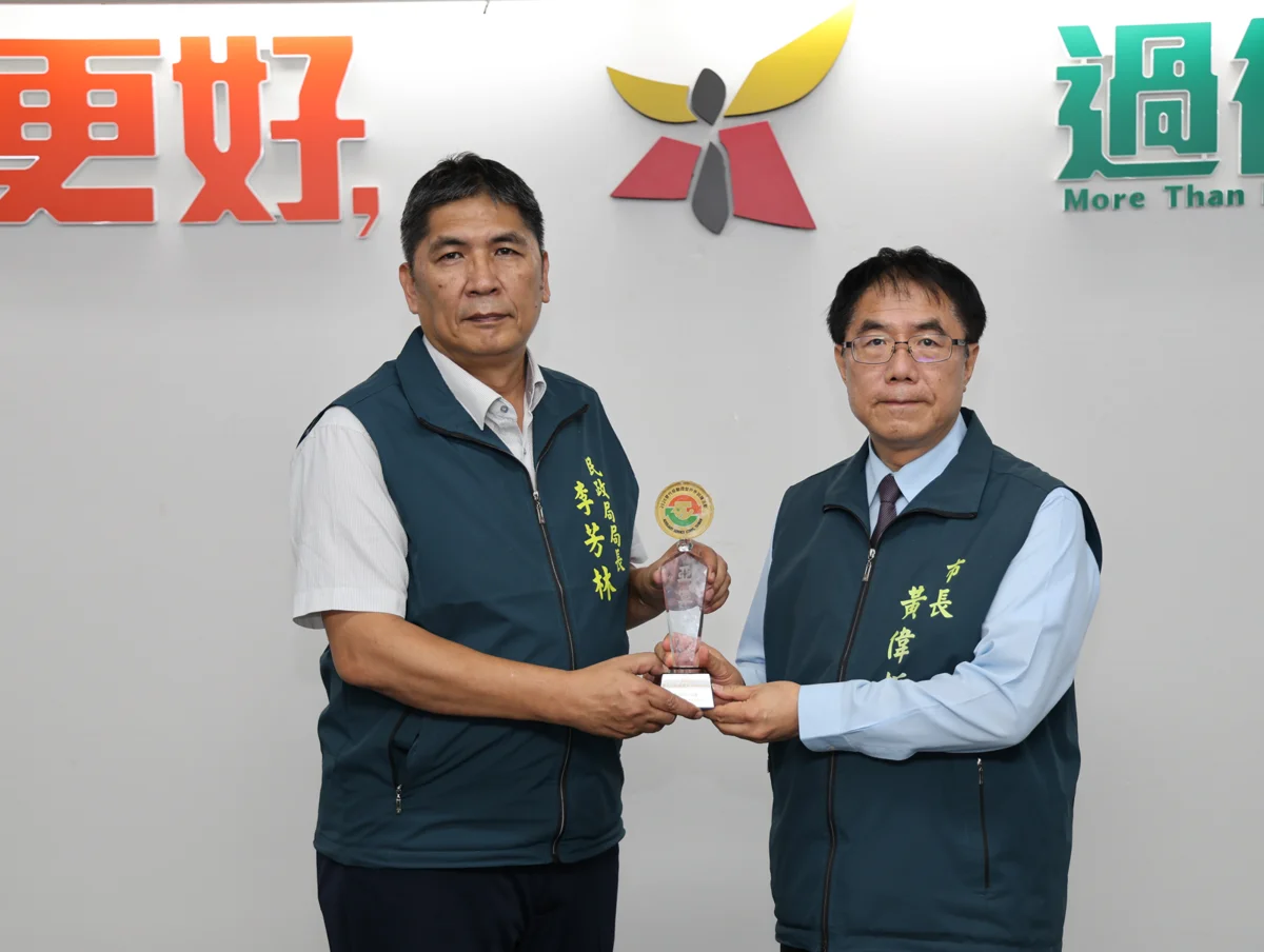 台南市替代役表現亮眼!戶外訓練勇奪全國第2 黃偉哲市政會議表揚