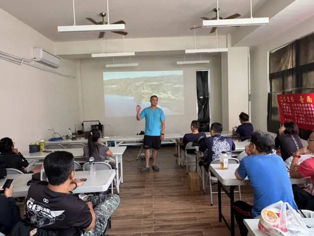 龍舟賽靈魂人物!台南舵手研習班登場,備戰百年運河龍舟賽