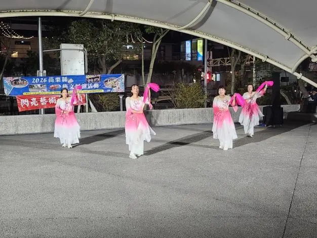 逛夜市順便看表演!苗栗火車站4月藝文活動登場,週末夜晚不無聊