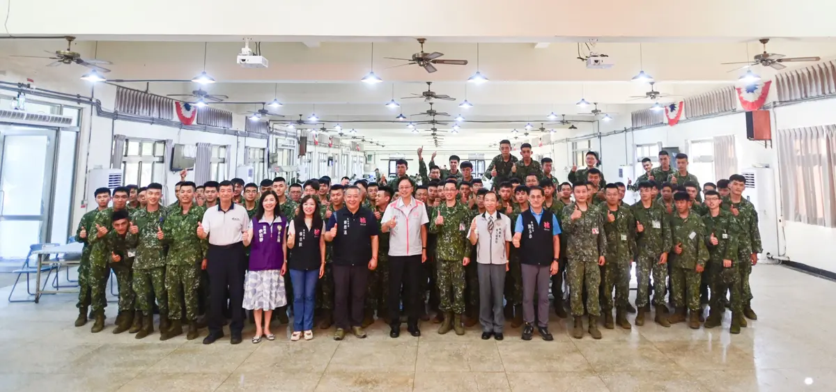 中秋節勞軍活動 張市長期勉役男運用軍旅所學報效家園