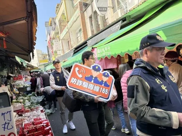 春節採買注意!苗栗警方進駐市場急宣導 曝竊賊最愛「這種人」