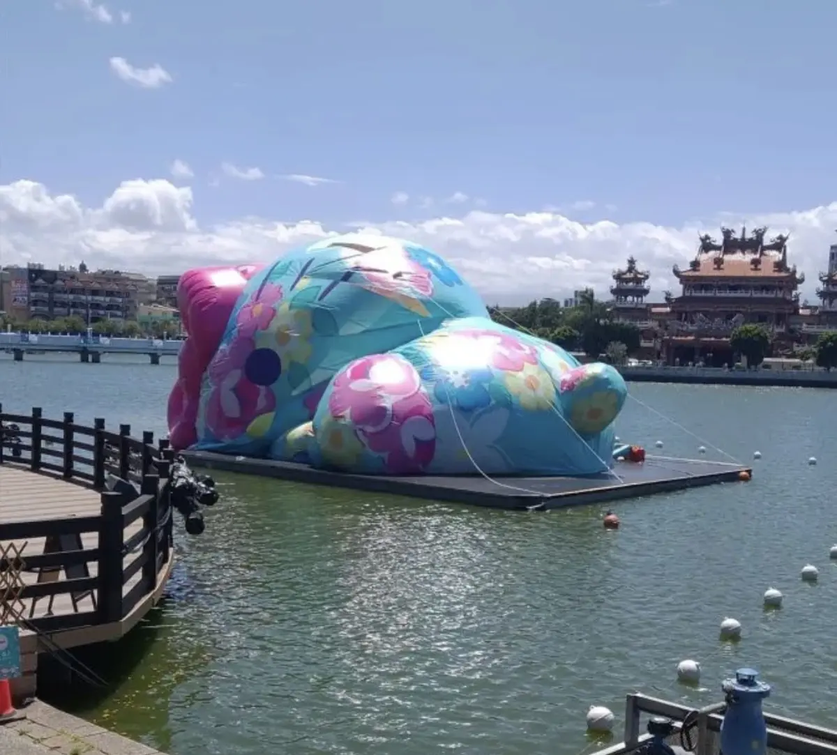 風勢大增,世客博Hello Kitty與Mello Travels暫緩開放