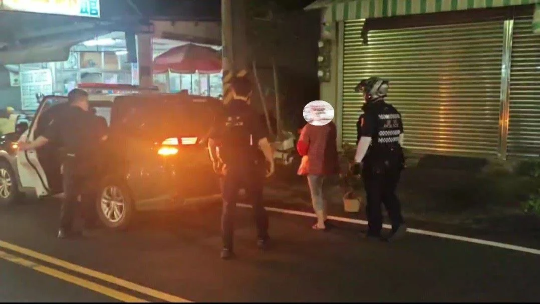 驚險!失智老婦深夜迷航近17小時 新化警神速尋獲助返家